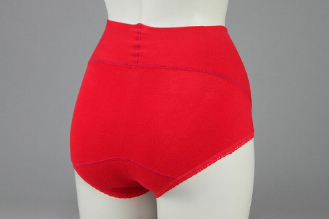 f-003バックスタイル